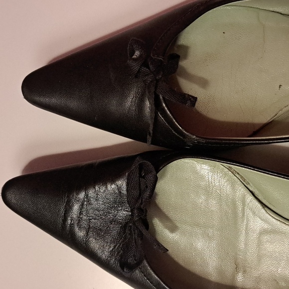 Prada Black Leather Flats with Bow - Picture 7 of 16